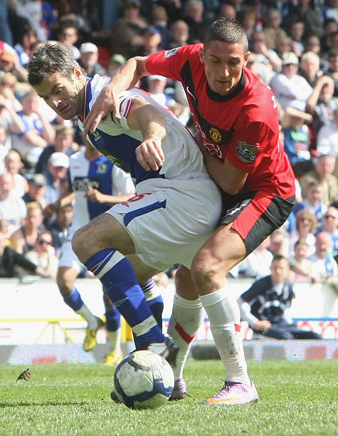 阿尔瓦雷斯 阿尔瓦雷斯